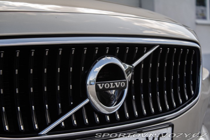 Volvo V90 CC  D5 2.0L Cross Country 2017