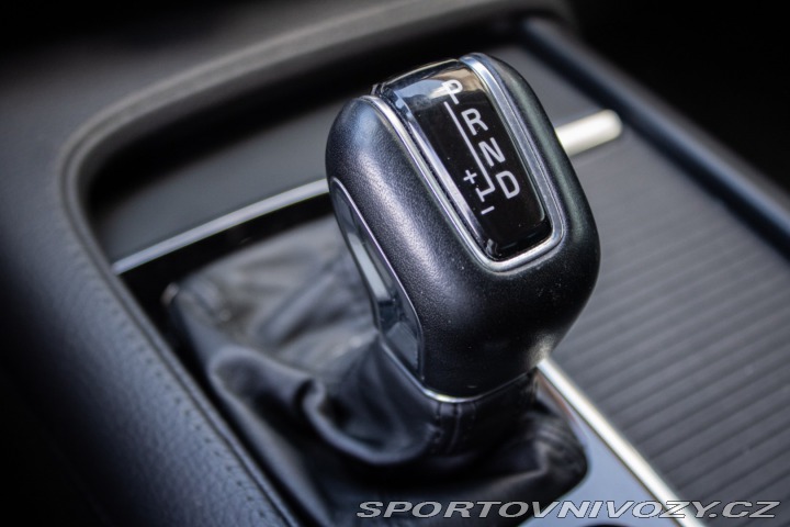 Volvo V90 CC  D5 2.0L Cross Country 2017