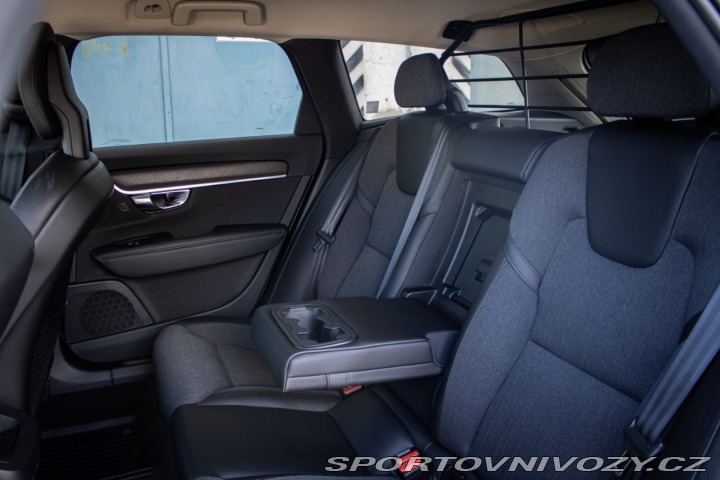 Volvo V90 CC  D5 2.0L Cross Country 2017