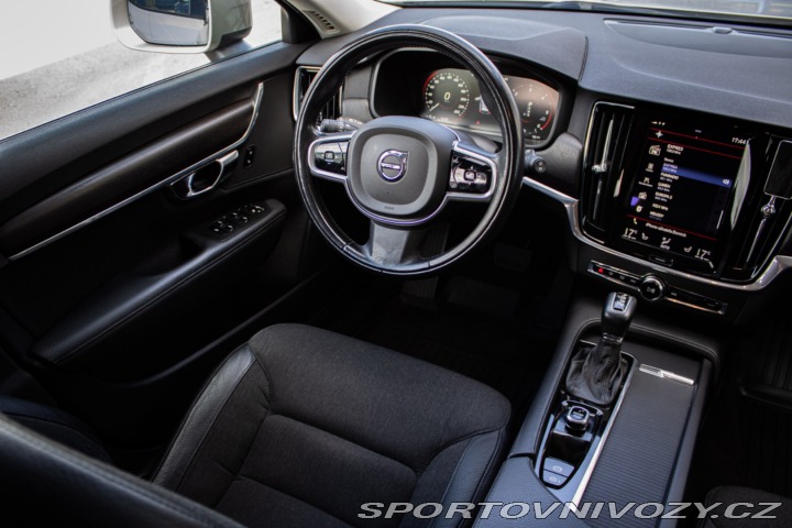 Volvo V90 CC  D5 2.0L Cross Country 2017