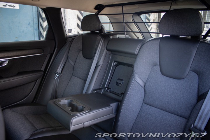 Volvo V90 CC  D5 2.0L Cross Country 2017