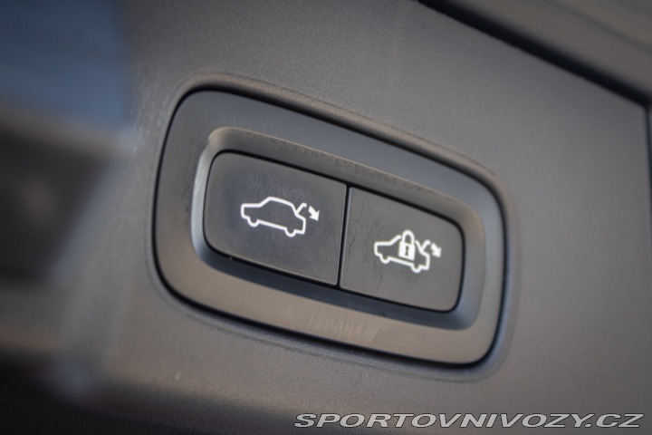 Volvo V90 CC  D5 2.0L Cross Country 2017