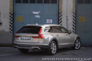 Volvo V90 CC  D5 2.0L Cross Country 2017