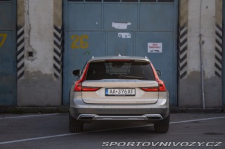 Volvo V90 CC  D5 2.0L Cross Country 2017