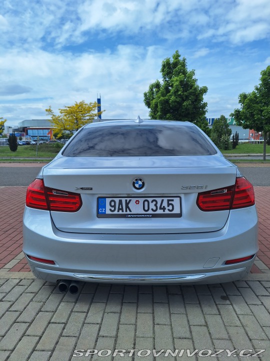BMW 3  2013