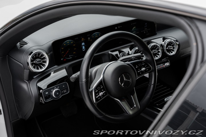 Mercedes-Benz CLA 250 2022