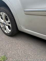 Ford Ostatní modely Galaxy 2,0   tdi 103 kw 2012