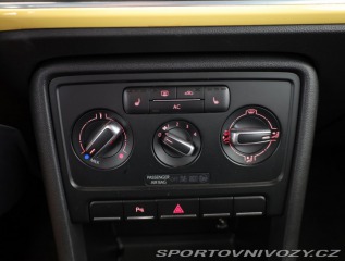 Volkswagen Beetle 1.6 TDI 2012