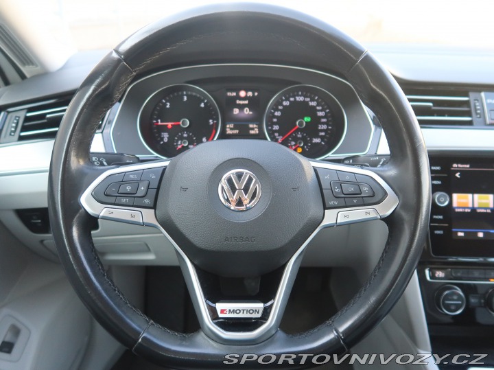 Volkswagen Ostatní modely Passat Elegance 2.0 BiTDI 2019
