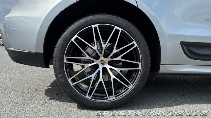 Porsche Macan 2022