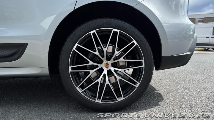 Porsche Macan 2022