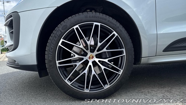 Porsche Macan 2022