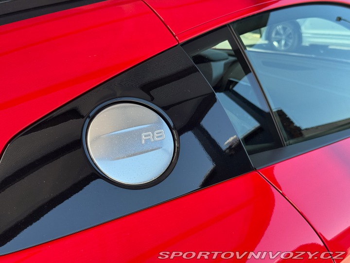 Audi R8 5.2 FSI V10+, Karbon, DPH 2021