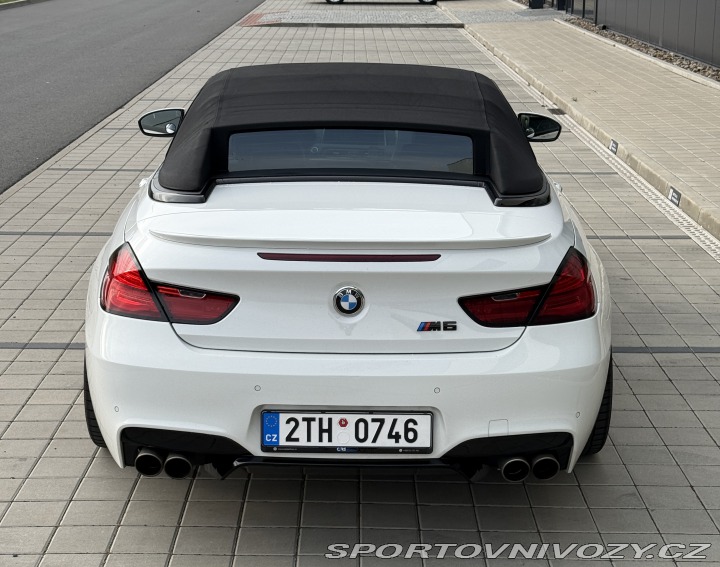 BMW M6  2012
