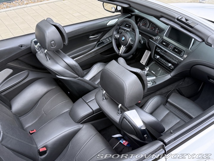 BMW M6  2012