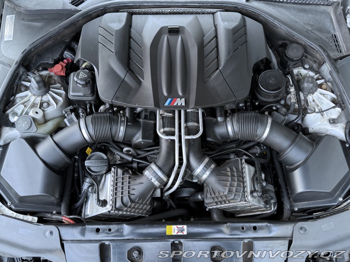 BMW M6  2012