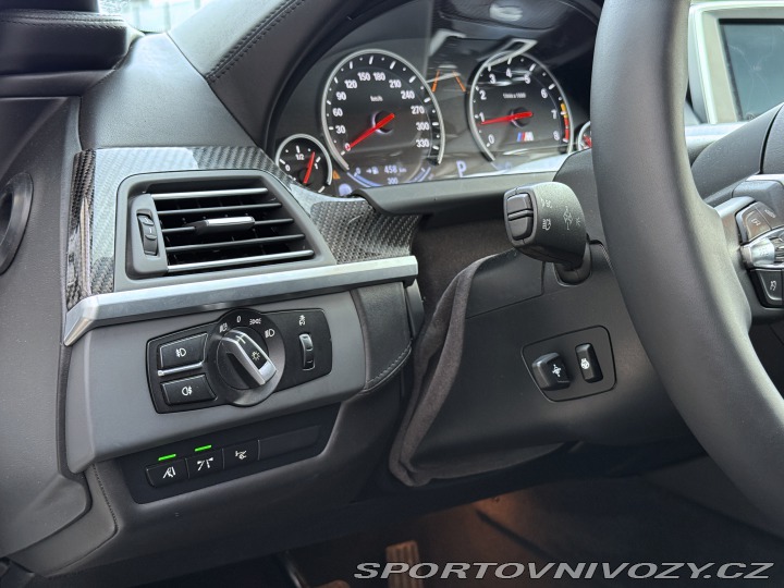 BMW M6  2012