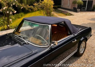 Mercedes-Benz SL 230 SL Pagoda (W113) 1964