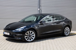 Tesla Model 3 Long Range Launch Version