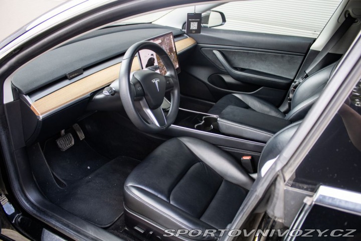 Tesla Model 3 Long Range Launch Version 2019