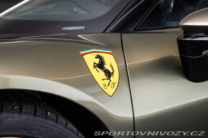 Ferrari SF90 Spider 2025
