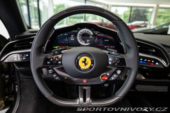 Ferrari SF90 Spider 2025