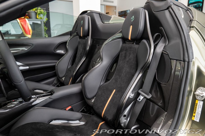 Ferrari SF90 Spider 2025
