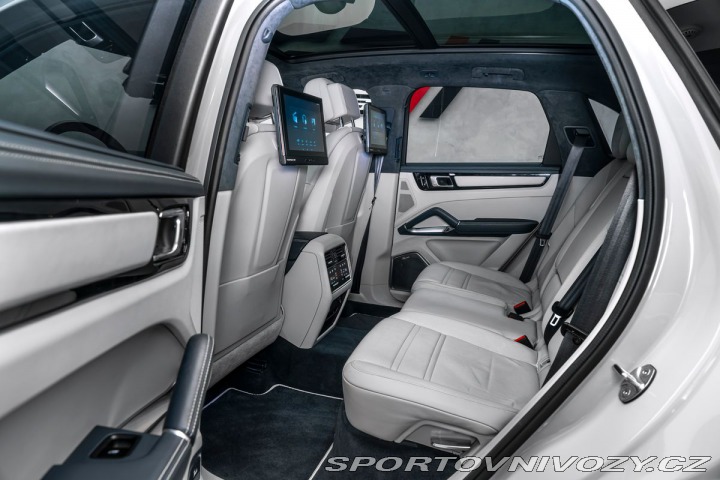 Porsche Cayenne Turbo Exclusive Pano PDLS 2020
