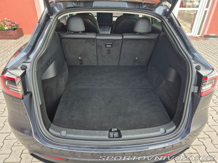 Tesla Model Y Long Range DPH SOH 92,4 2021
