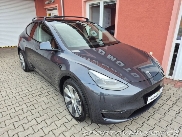 Tesla Model Y Long Range DPH SOH 92,4 2021