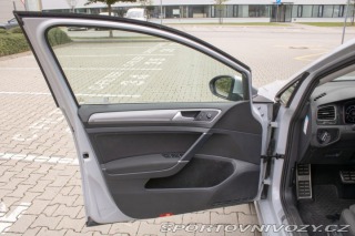 Volkswagen Golf  2017