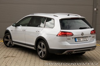 Volkswagen Golf  2017