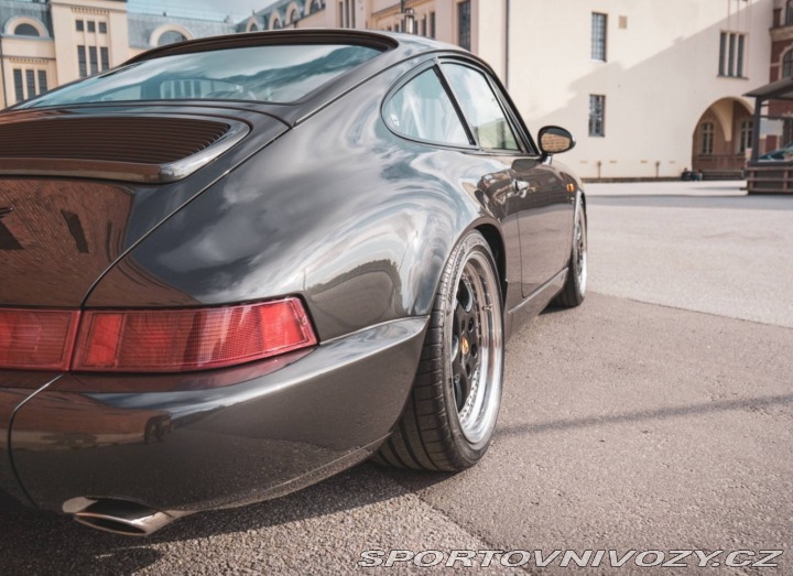 Porsche 911 Carrera 2 (964) 1992
