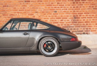 Porsche 911 Carrera 2 (964) 1992