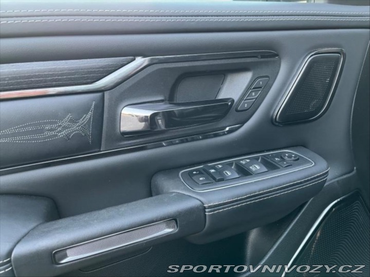 Ostatní značky Ostatní modely RAM 1500 5,7 V8 Limited Night Ed 1800