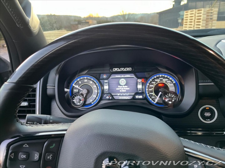 Ostatní značky Ostatní modely RAM 1500 5,7 V8 Limited Night Ed 1800