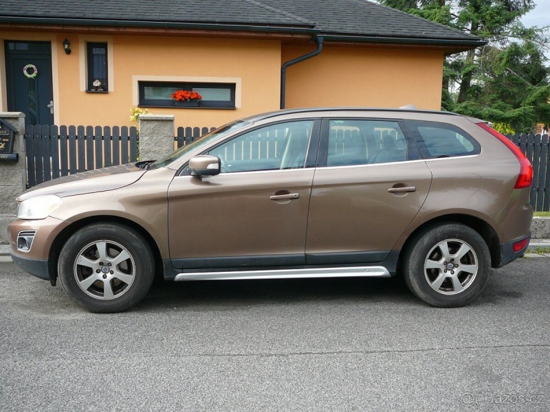 Volvo Ostatní modely XC60 2,4
