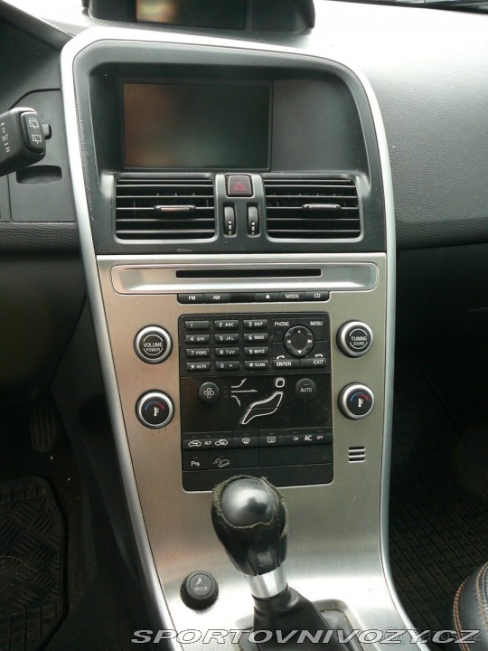 Volvo Ostatní modely XC60 2,4 1800