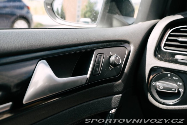 Volkswagen Golf R 2.0 TSI BMT 4MOTION DS 2015