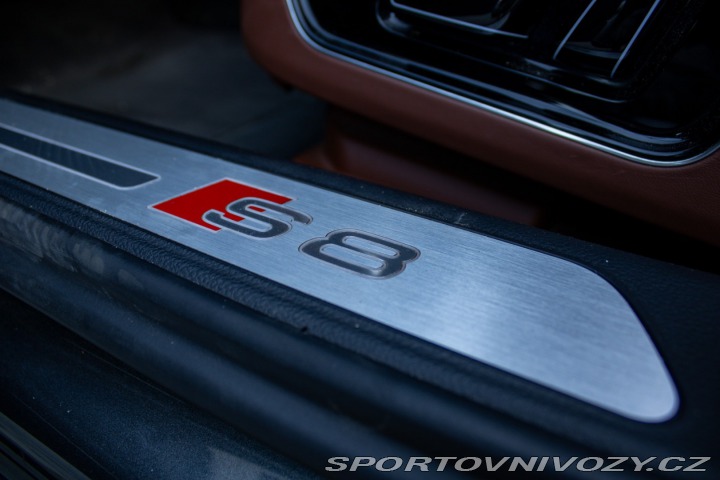 Audi S8 quattro /aj na splátky/ 2015