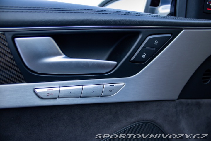 Audi S8 quattro /aj na splátky/ 2015
