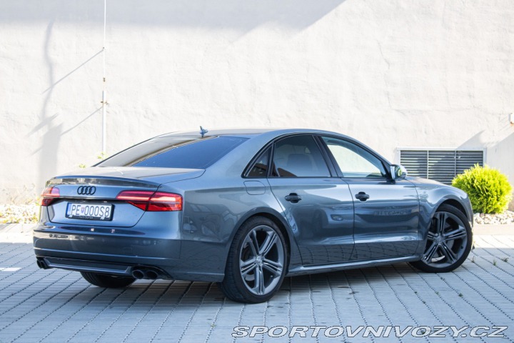 Audi S8 quattro /aj na splátky/ 2015