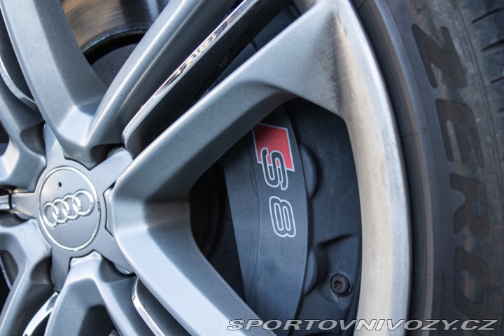 Audi S8 quattro /aj na splátky/ 2015