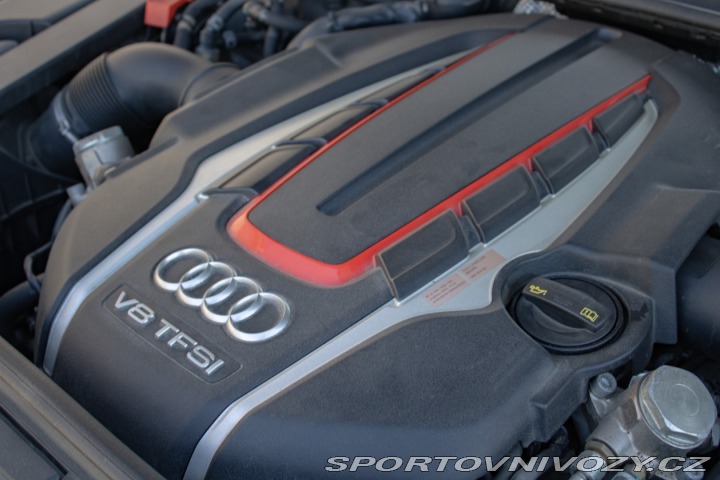 Audi S8 quattro /aj na splátky/ 2015