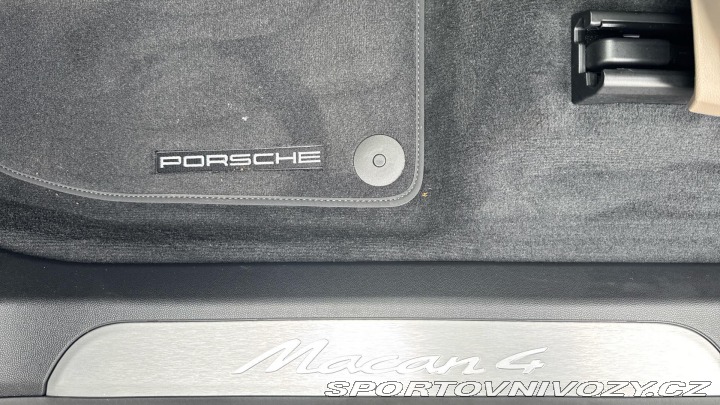 Porsche Macan 4 2025