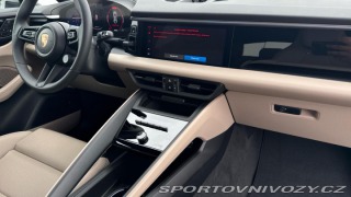 Porsche Macan 4 2025