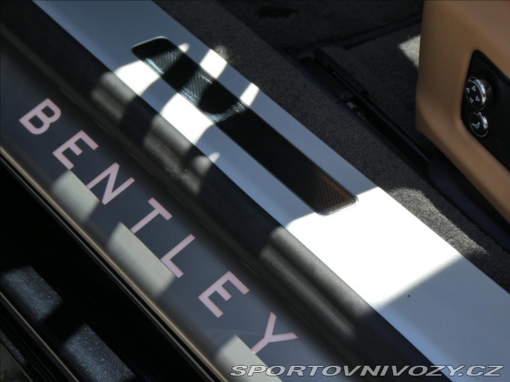 Bentley Continental GT 4,0 V8 405kW Mulliner, 2022