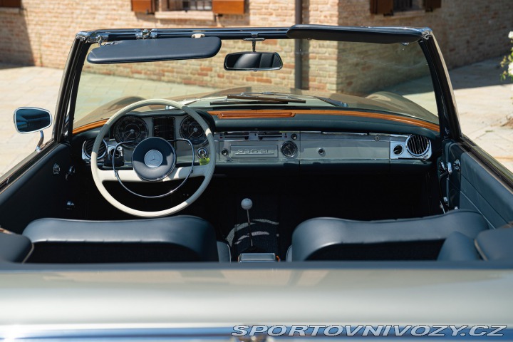 Mercedes-Benz SL 230 SL 1965