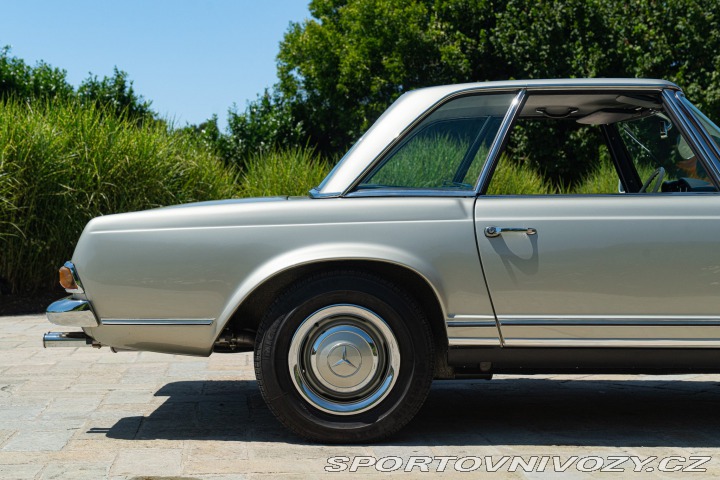 Mercedes-Benz SL 230 SL 1965