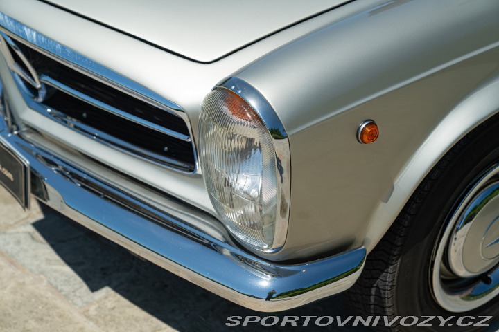 Mercedes-Benz SL 230 SL 1965